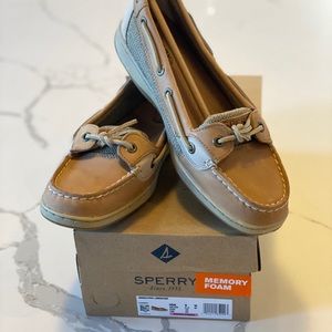Sperry Angelfish Boat Shoe size 8 WIDE